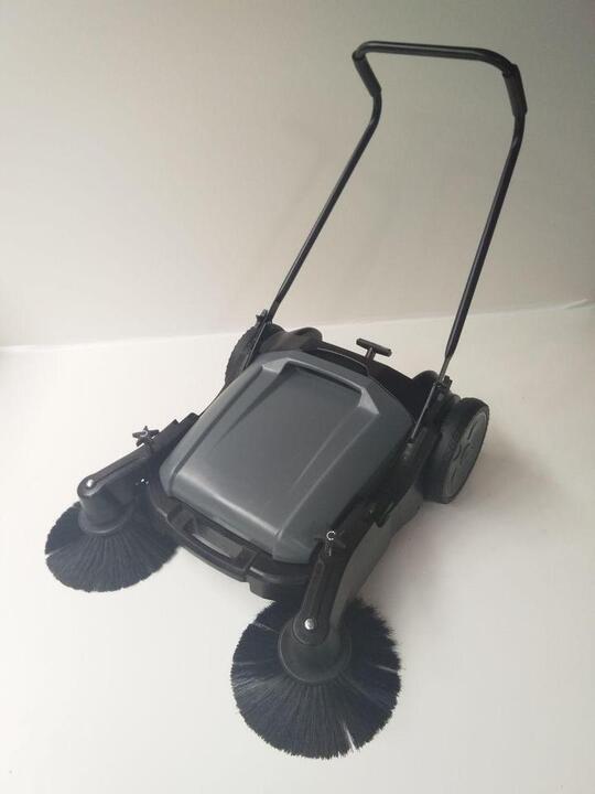 Floor Sweeper With Side Brushes