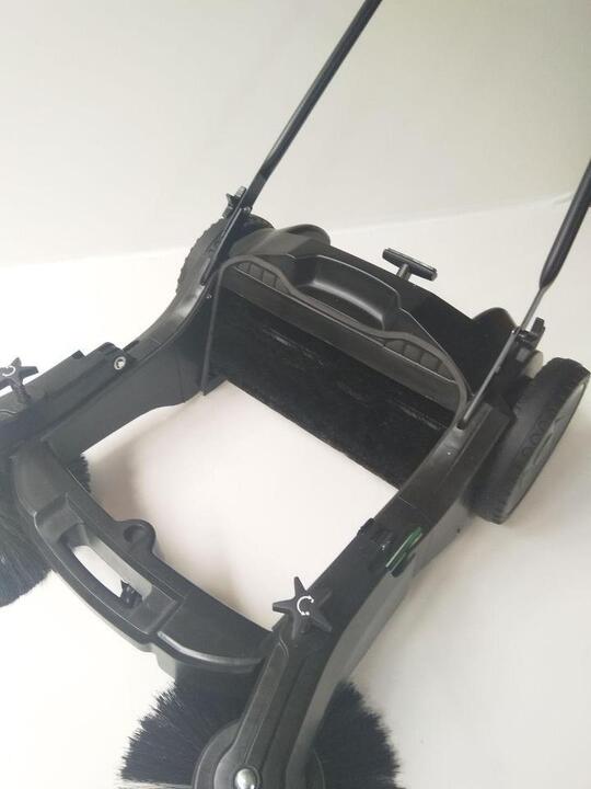 Floor Sweeper With Side Brushes
