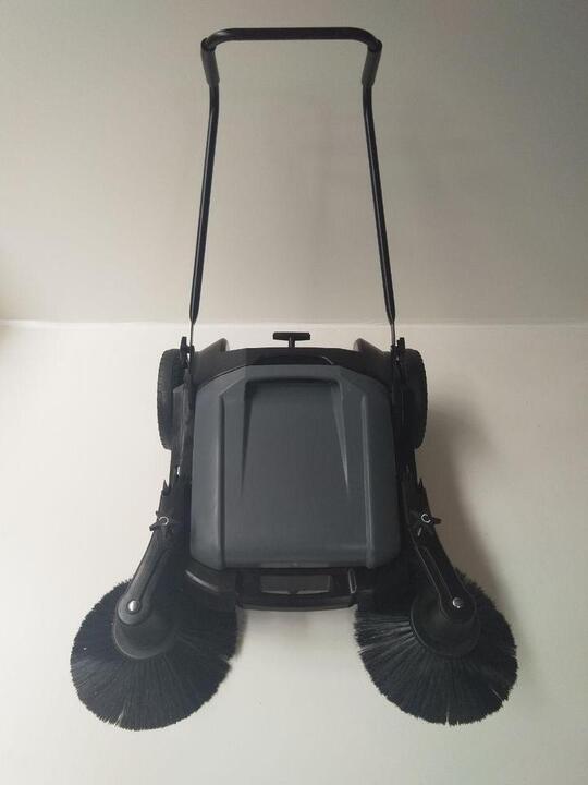 Floor Sweeper With Side Brushes