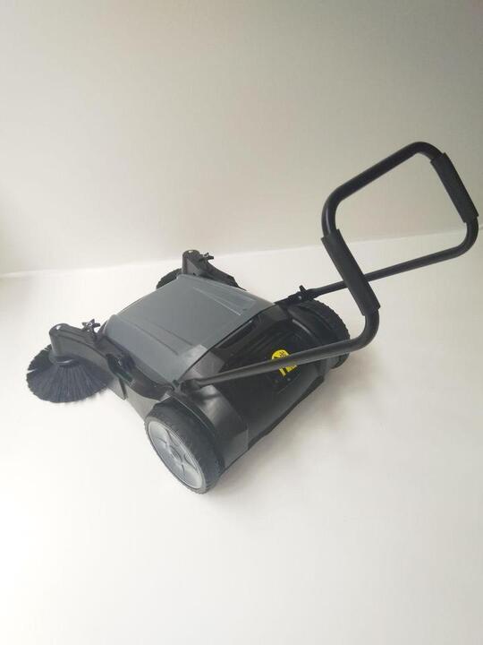 Floor Sweeper With Side Brushes