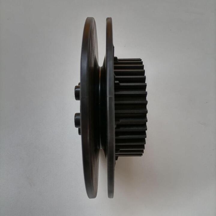 Driving gear for the sweeper