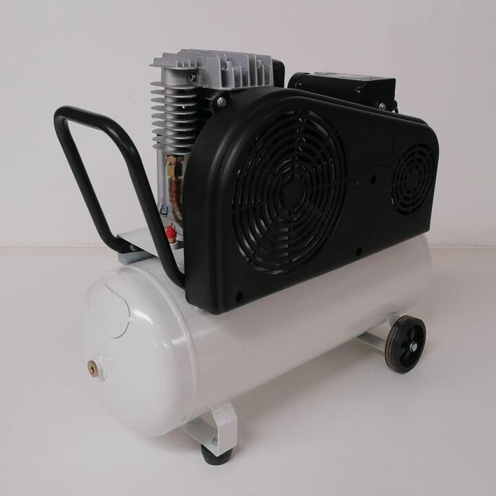 Belt-driven Compressor with 50 liter capacity