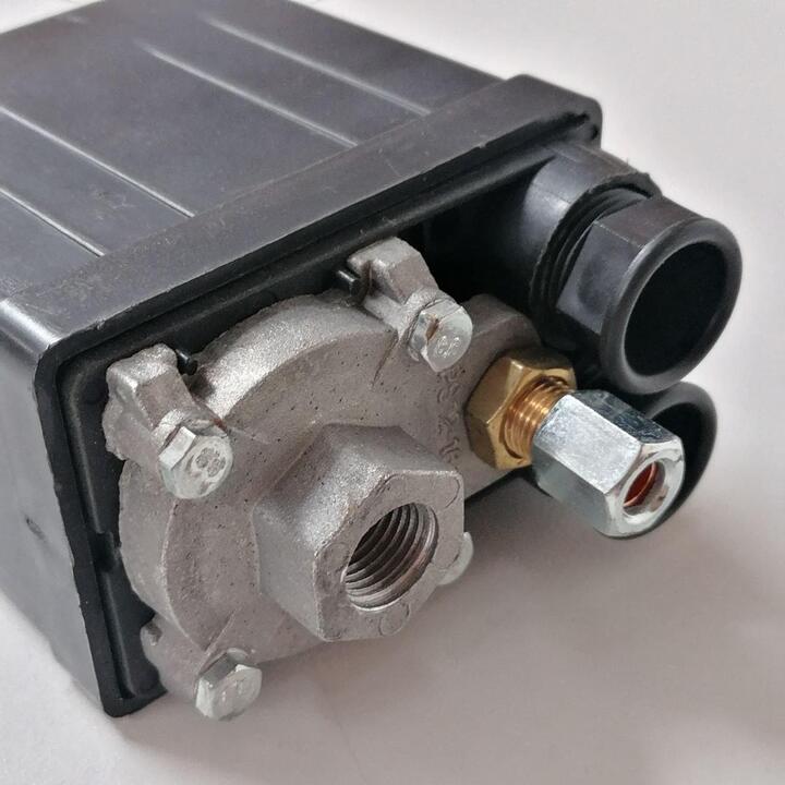 Pressure switch unit for the 8 BAR compressors