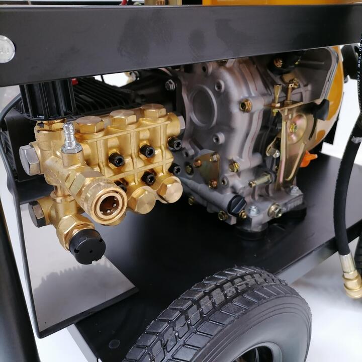 High Pressure Washer 10 Horsepower Diesel