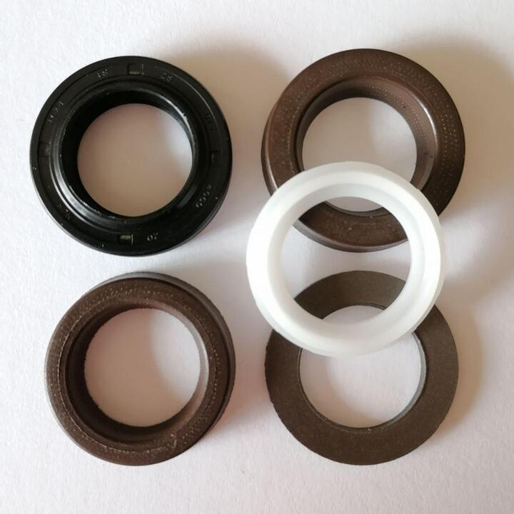 Seal set per piston for the 5.5kW high-pressure pump