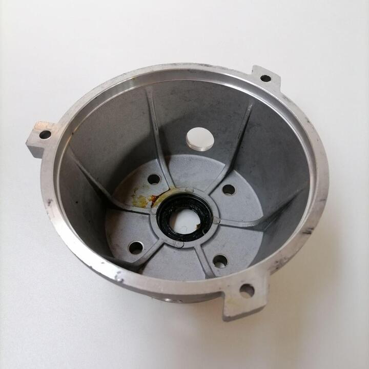 Flange for the 2.2kW and 3kW high-pressure pumps