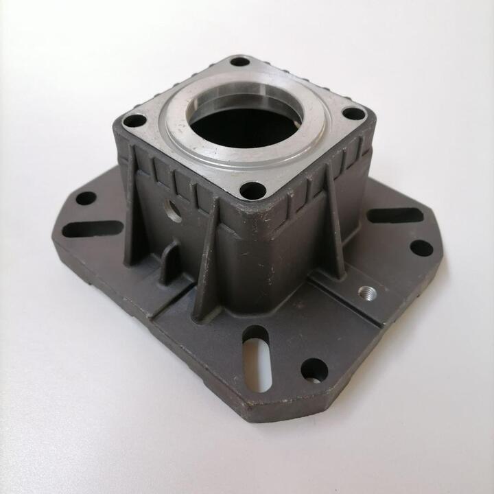 Flange for the 10HP Diesel high-pressure pumps