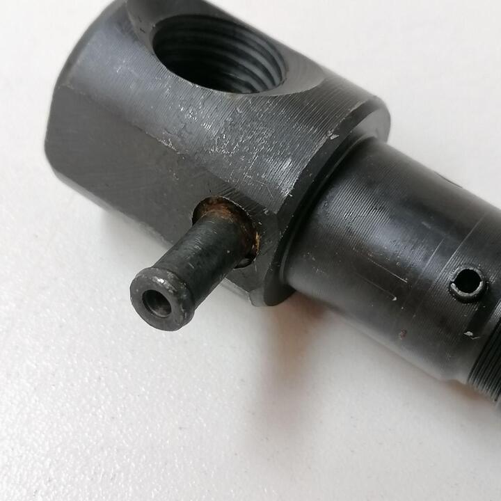 Diesel Injector for the 10HP diesel engine