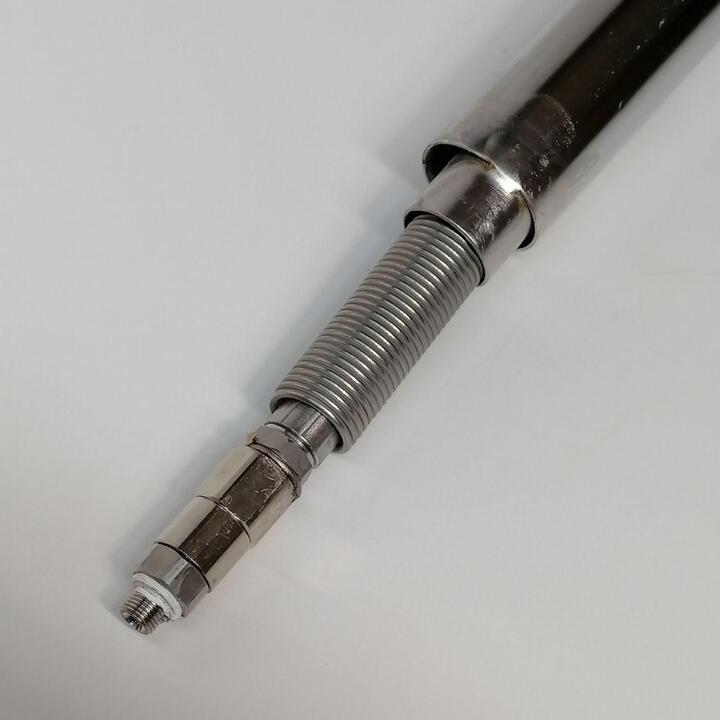 Swivel Boom with single outlet
