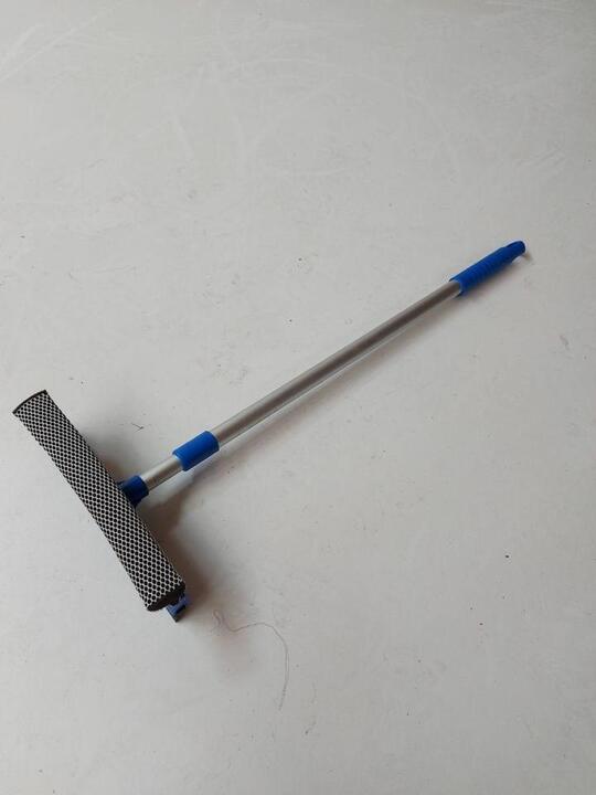 Window Washer Extendible Blue