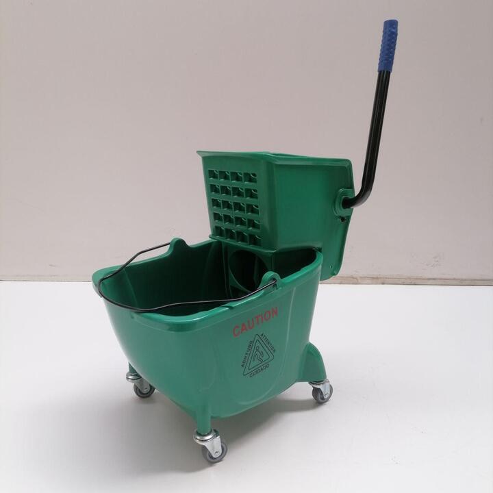 24L Plastic Trolley & Wringer Green