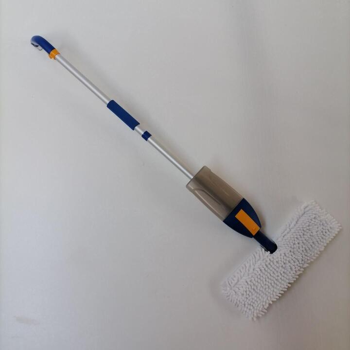 Spray Mop with double sided microfibre sleeve