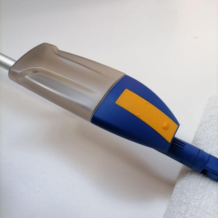 Spray Mop with double sided microfibre sleeve