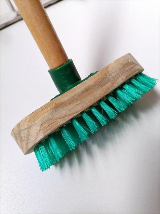 BRUSH SCRUB & HANDLE (CHUBBY)