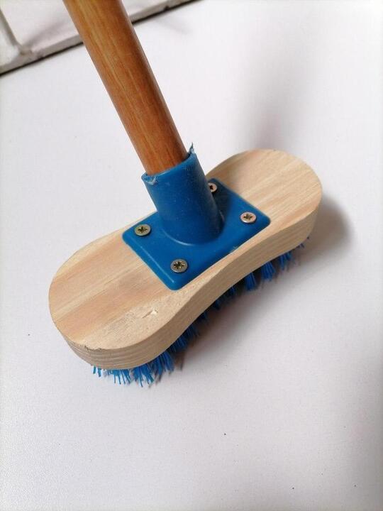 BRUSH SCRUB & HANDLE (CHUBBY)