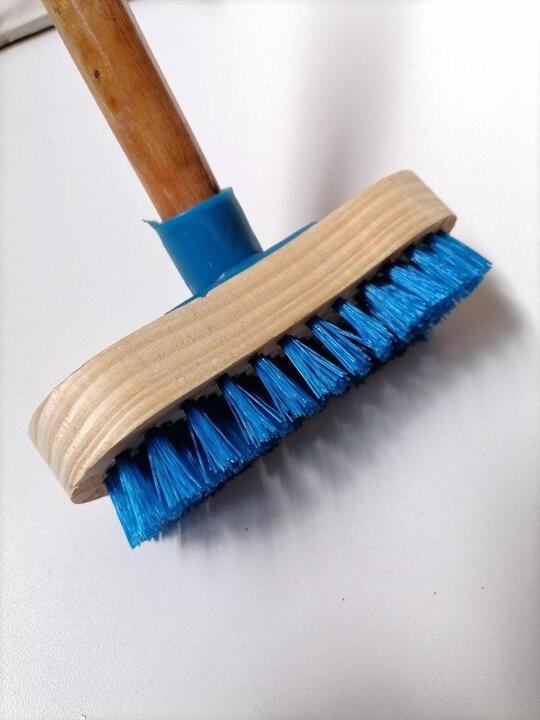 BRUSH SCRUB & HANDLE (CHUBBY)