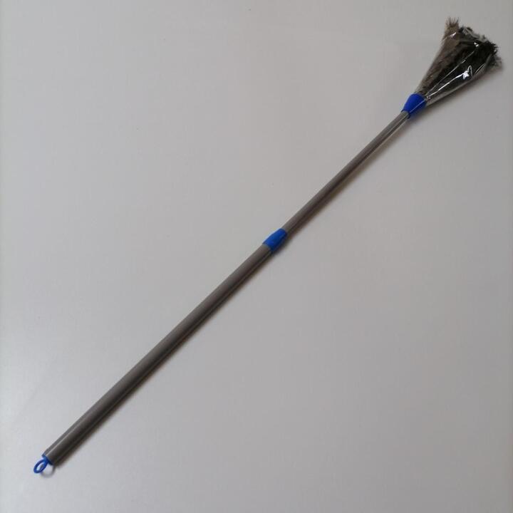 Extendable Feather Duster with Grey Handle 75cm to 105cm