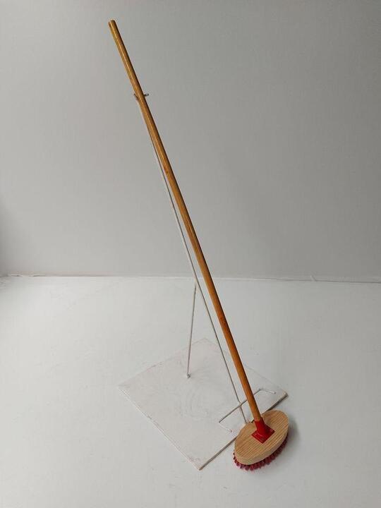 BODY   BRUSH WITH STICK