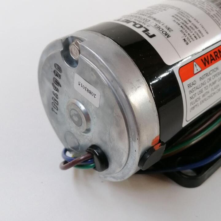 Flojet Pump 60PSI D3732E5011A for the Carpet Cleaning Machine