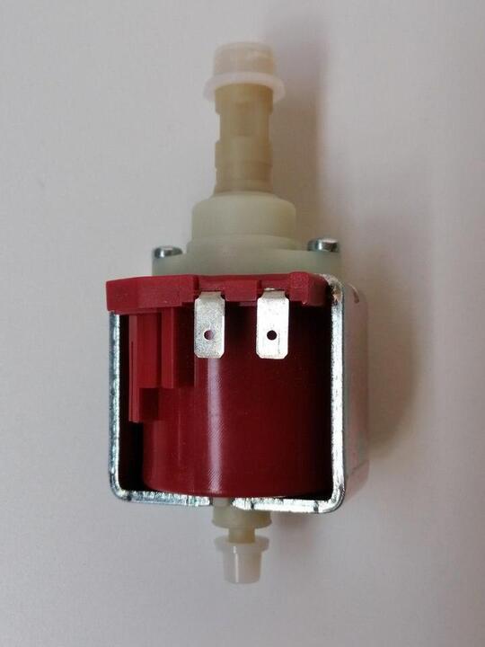 Red Plunger Pump 220V 3.5BAR