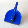 Scoop with handheld brush blue