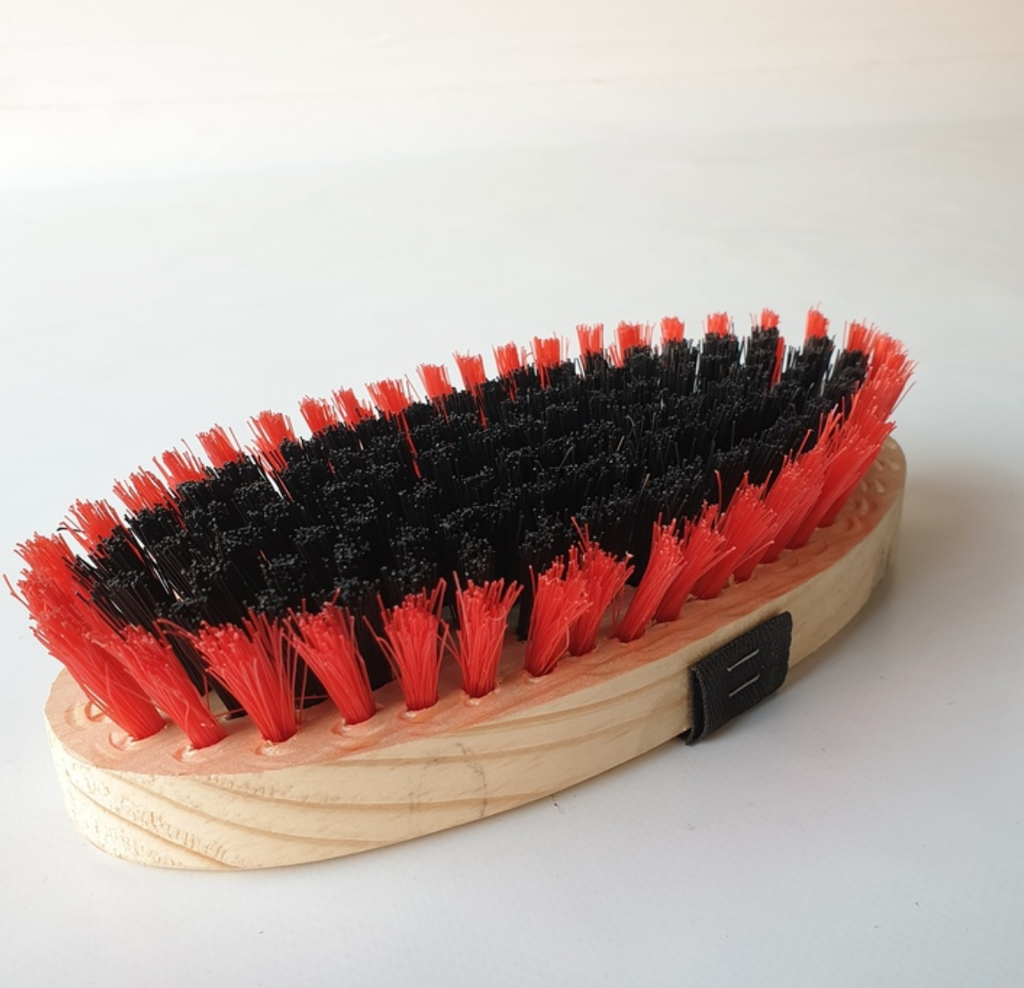 Body Brush with elastic strap